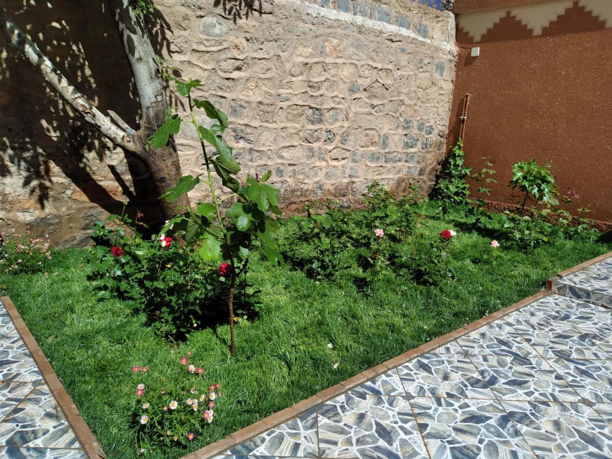 Berbere De La Montagne Hotel Imdiazene Exteriér fotografie