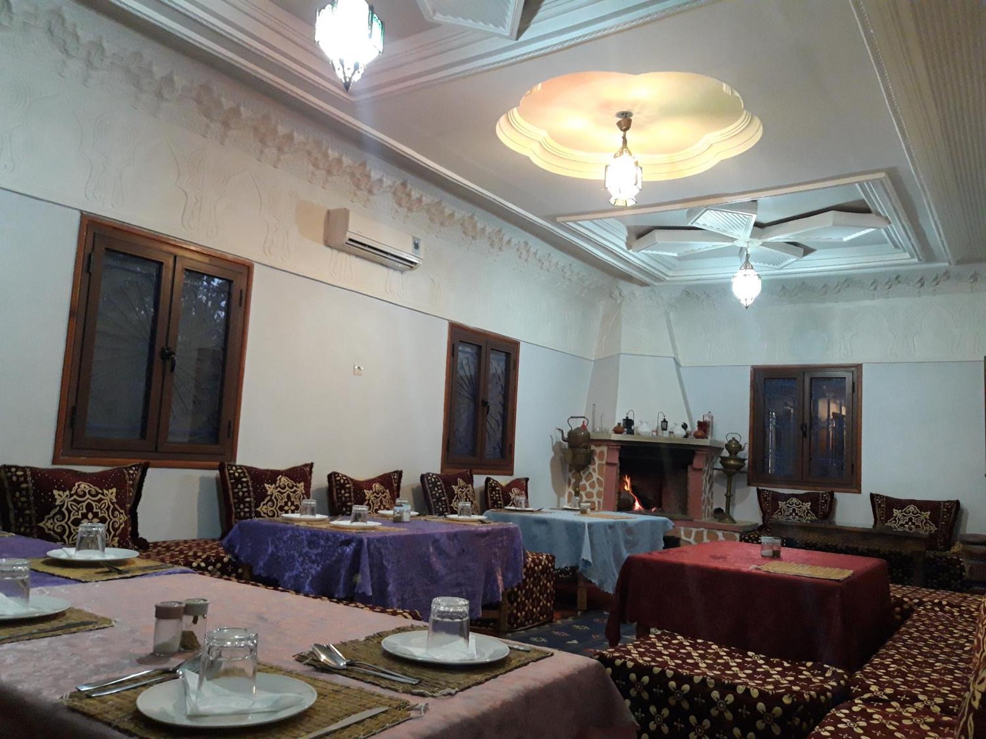 Berbere De La Montagne Hotel Imdiazene Exteriér fotografie
